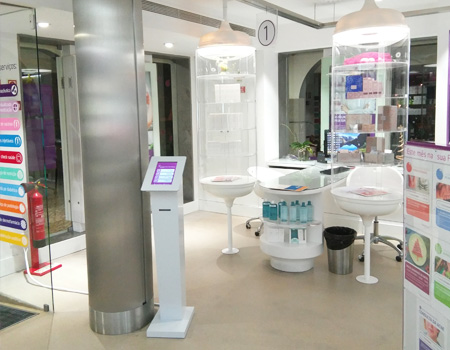 farmacia-holon-gestao-de-filas-de-espera.jpg