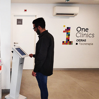 oneclinics-dispensador-de-senhas-gestao-de-filas-de-espera.jpg